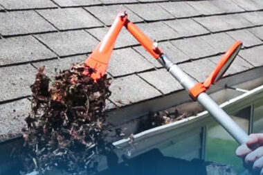 Roof-gutter-cleaning-Services